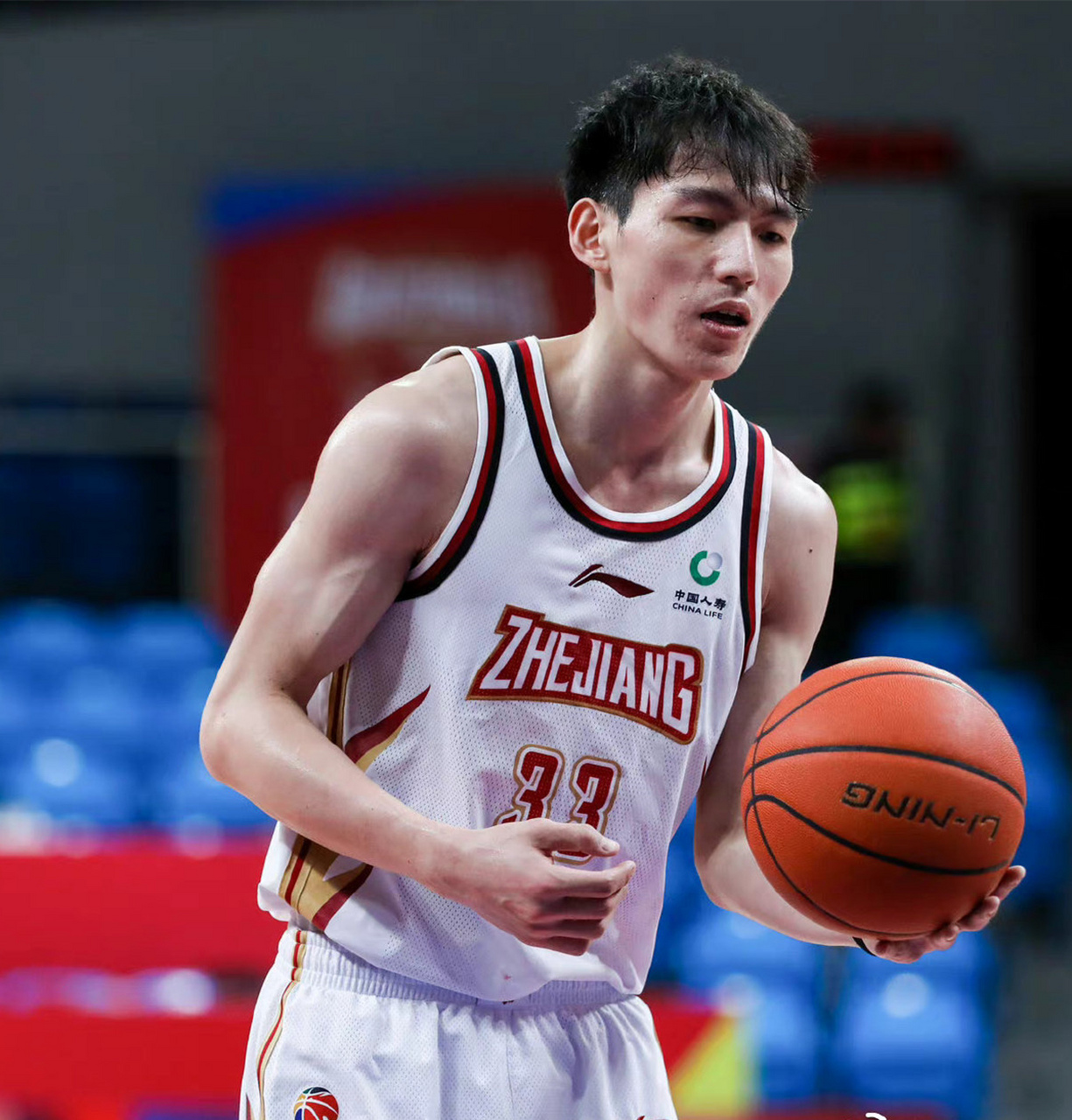 Kaiyun平台账号登录金州勇士训练开放日，冲刺阶段绝杀压哨引欢呼，CBA常规赛在即，赛季目标并未改变的简单介绍