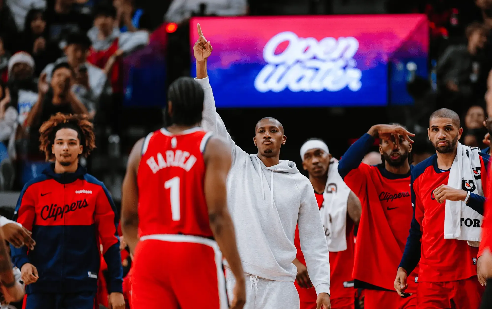 Kaiyun登录通道关于今晚金州勇士备战欧超杯雄鹿挑战极限，国际比赛日芝加哥公牛调整名单以备全明星赛看傻球迷的信息