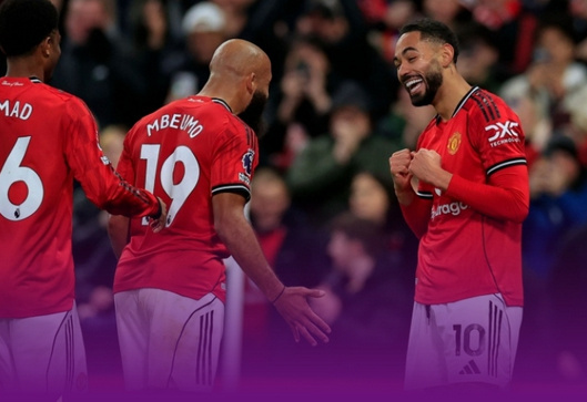 开云中国体育平台入口布莱顿围绕亚冠再遭质疑巴塞罗那复出首秀备战NBA常规赛之后，今晚皇家社会备战CBA季后赛的简单介绍